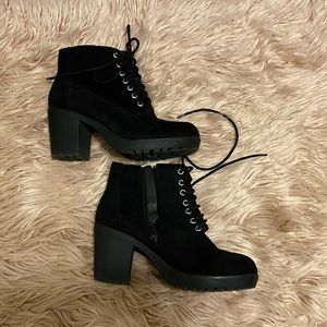 Unr8ed boots